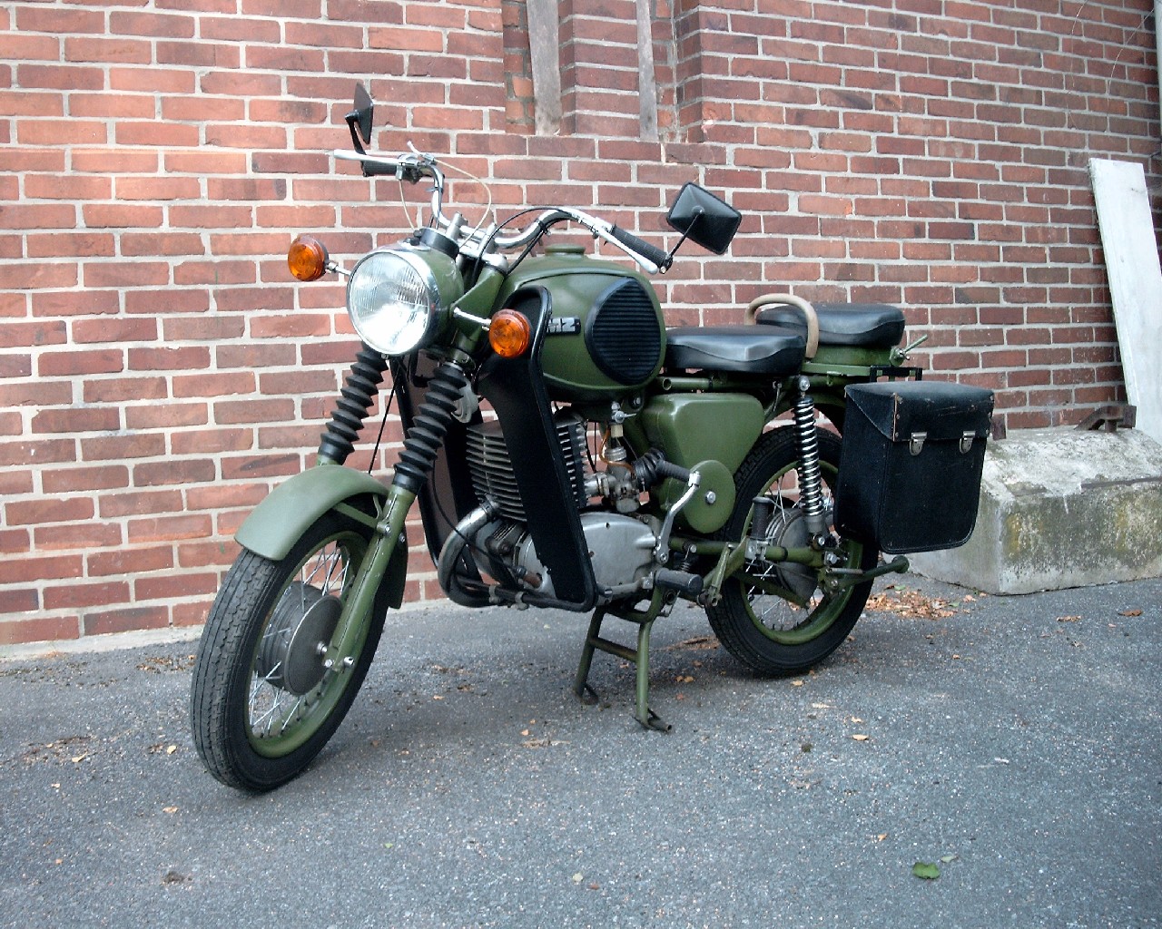 Мотоцикл MZ ts250